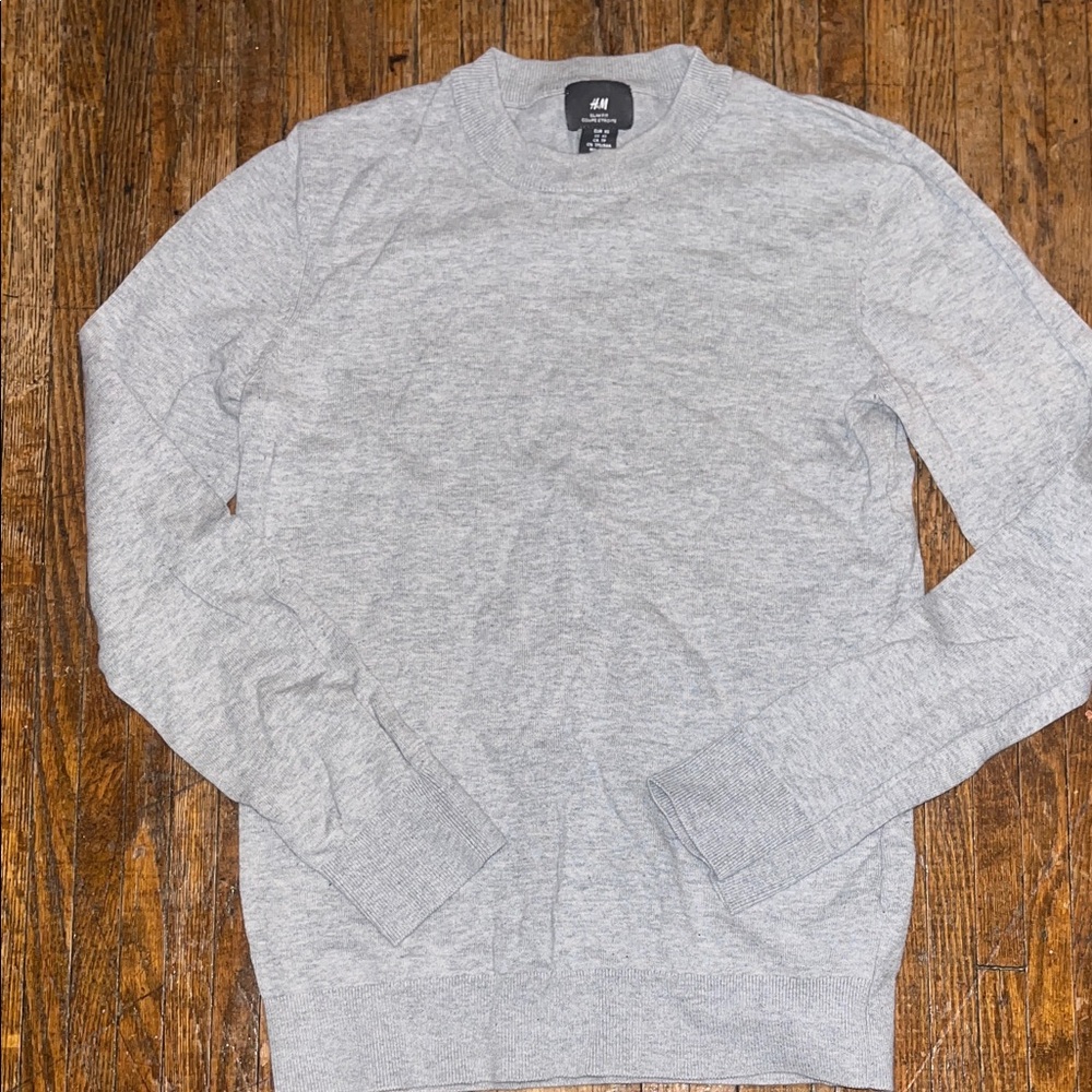3/$15. H&M Boys XS sweater